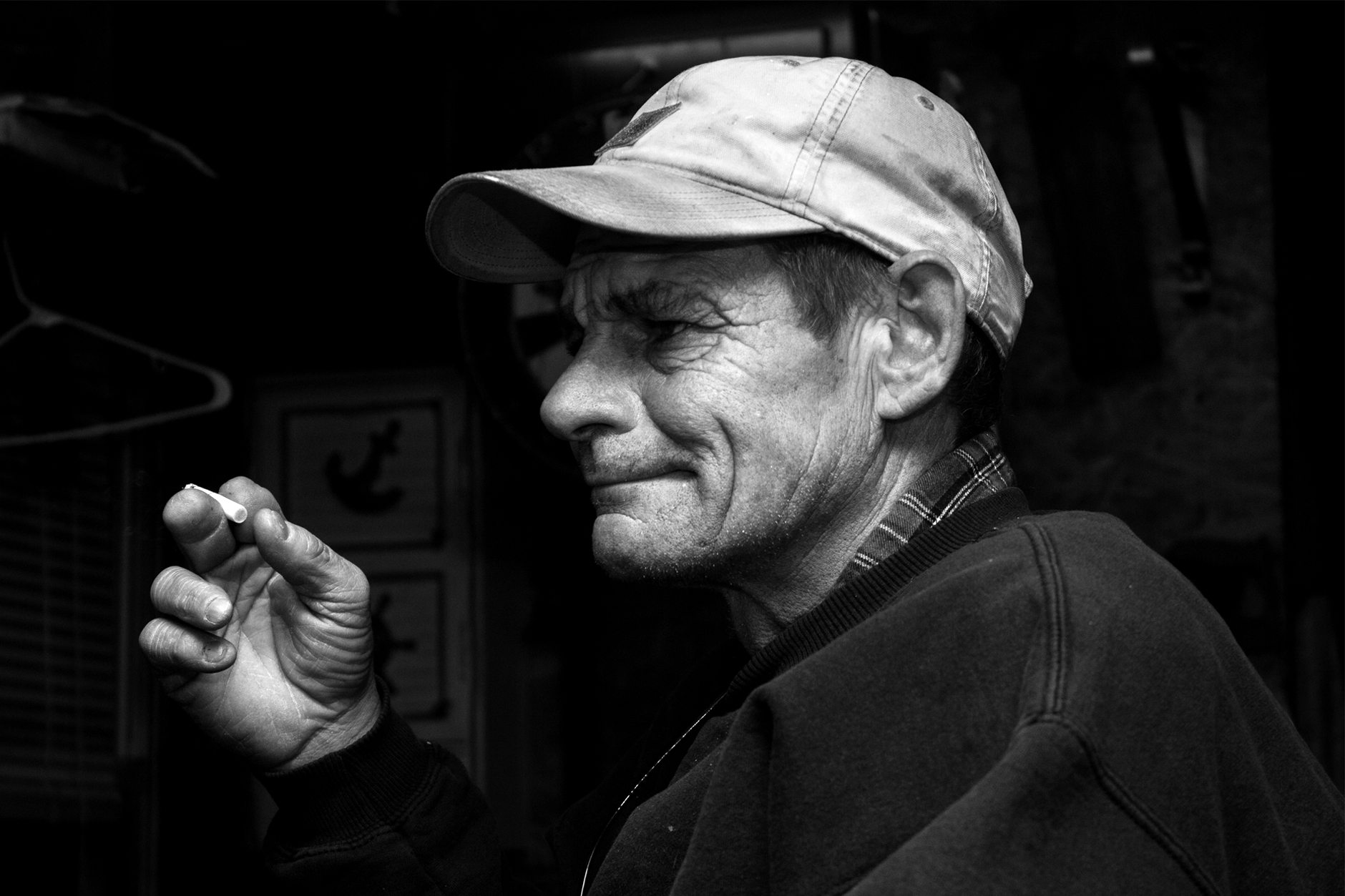 black and white photo of Bruce Bennett, a public works employee in Nahant, taken by student Mrogan Knight