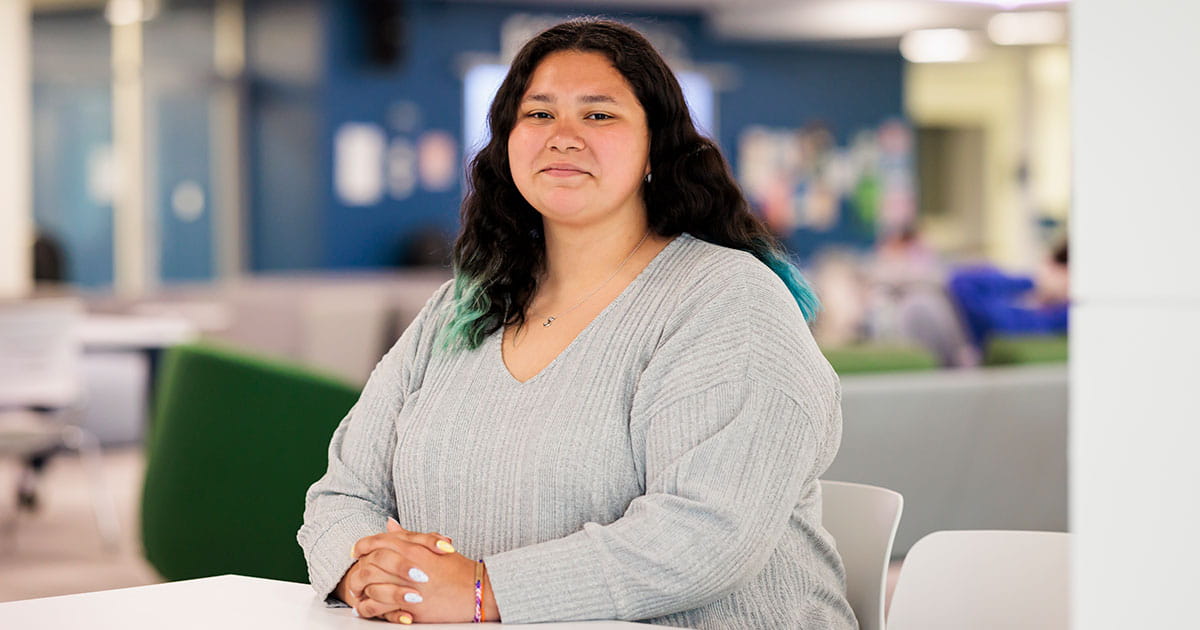 Stephanie Valencia ’27