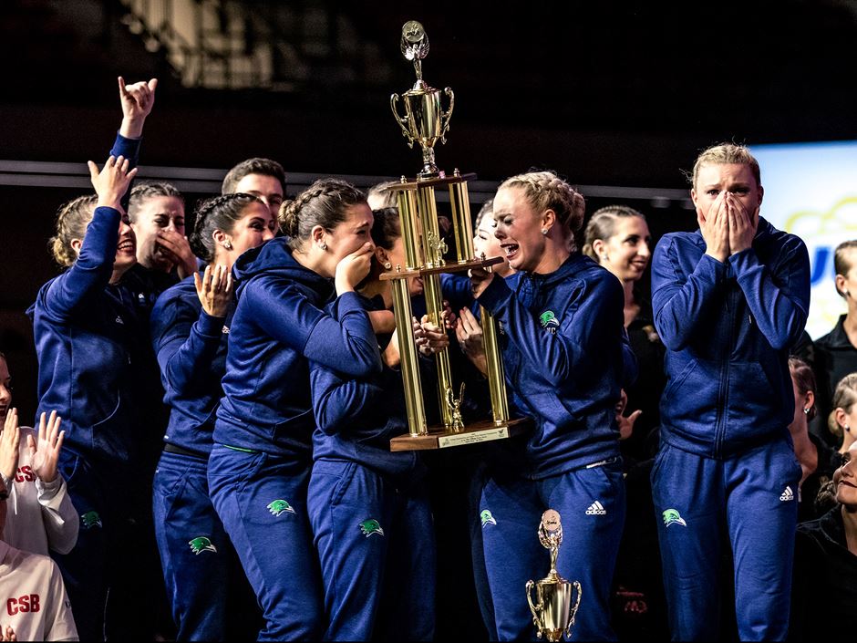 Endicott pom team celebrates title
