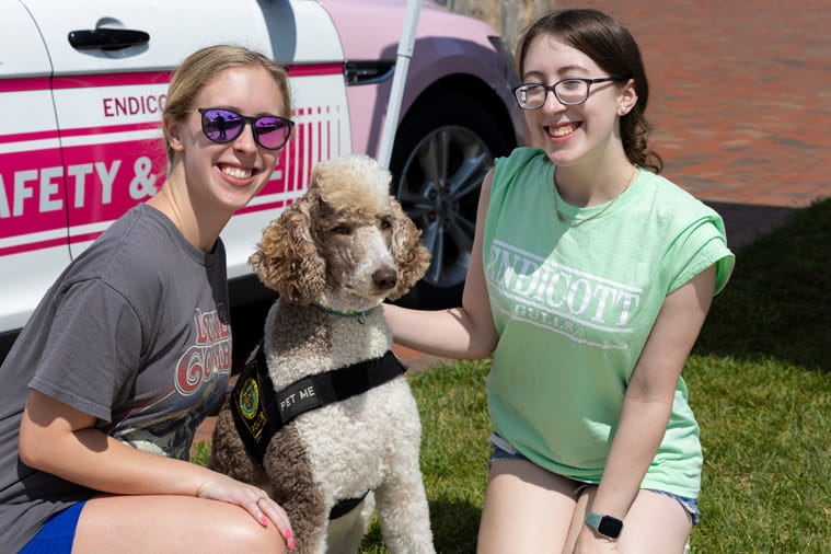 First-year students on Move-In Day 2024